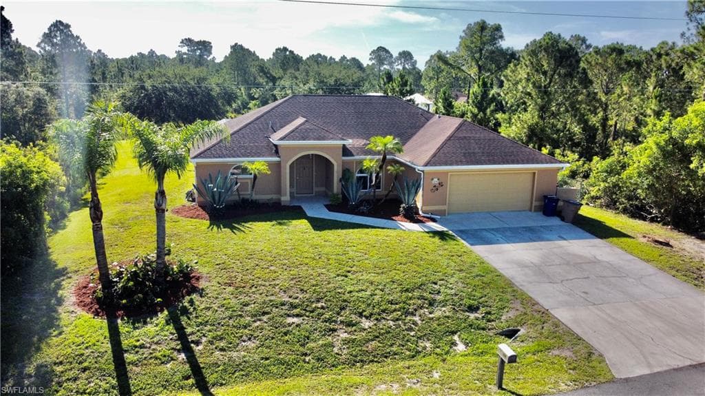 1214 Congress AVE LEHIGH ACRES, FL 33972