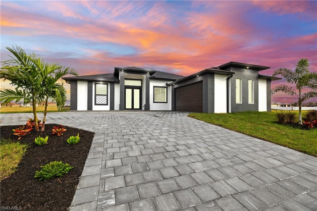 1733 Nelson RD N CAPE CORAL, FL 33993