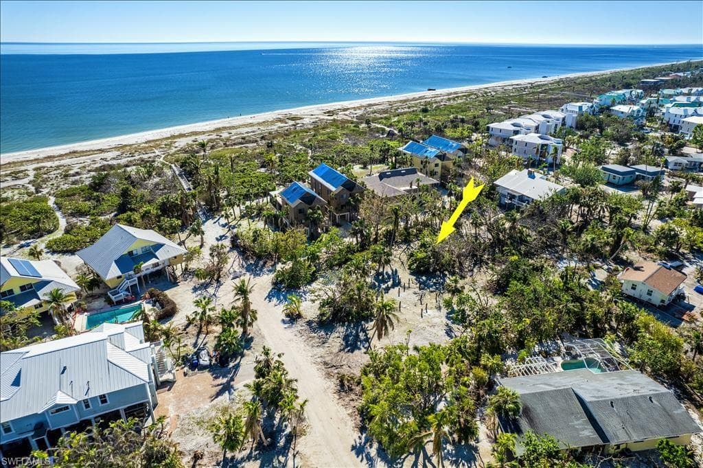 1119 Seagrape LN SANIBEL, FL 33957