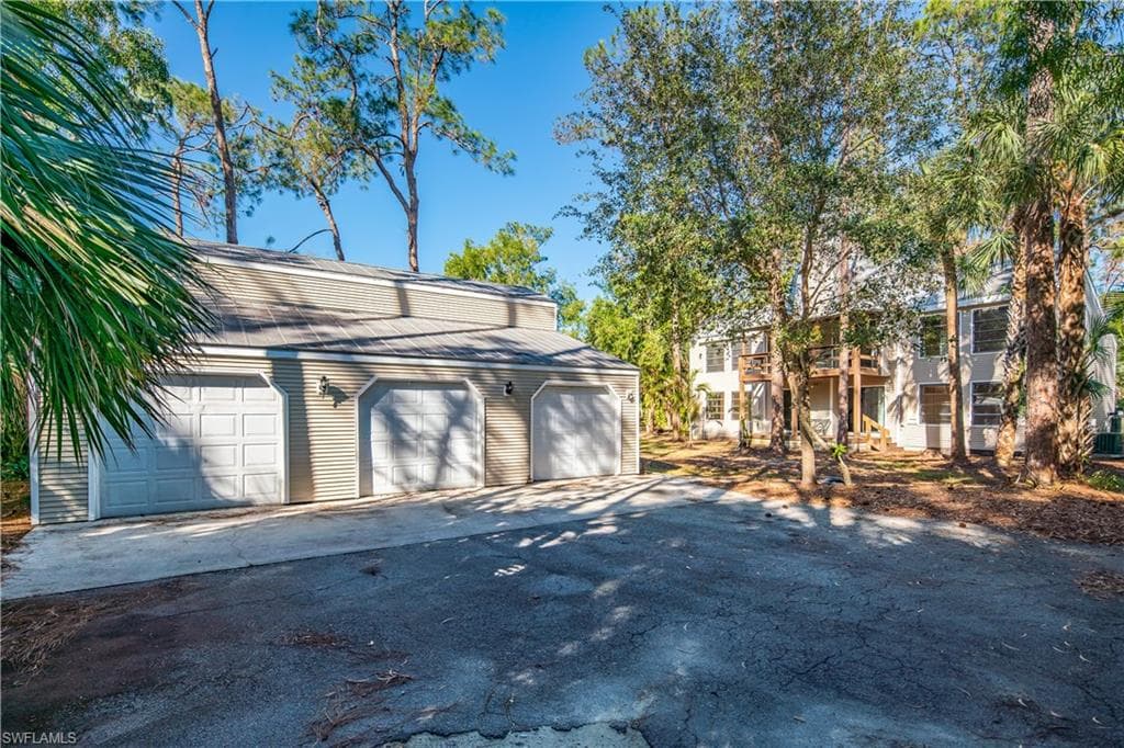 5400 Hawthorn Woods WAY NAPLES, FL 34116