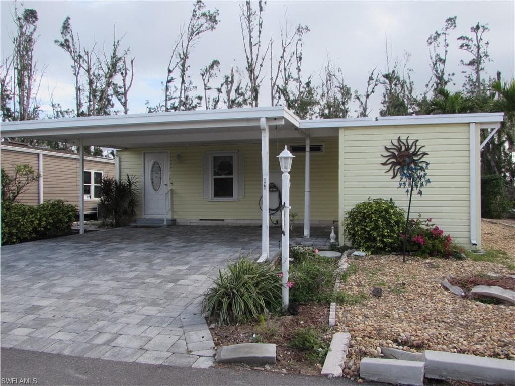 7196 Drum DR ST. JAMES CITY, FL 33956
