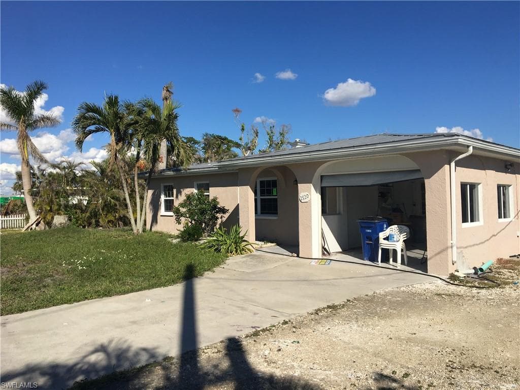 2720 Oleander ST ST. JAMES CITY, FL 33956