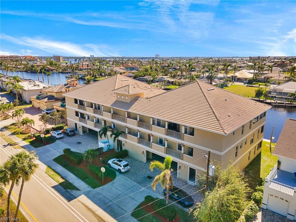 1640 Beach PKWY 301 CAPE CORAL, FL 33904