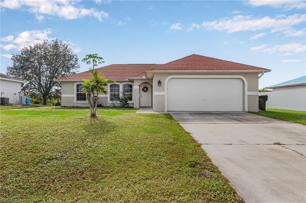 3815 19th ST SW LEHIGH ACRES, FL 33976