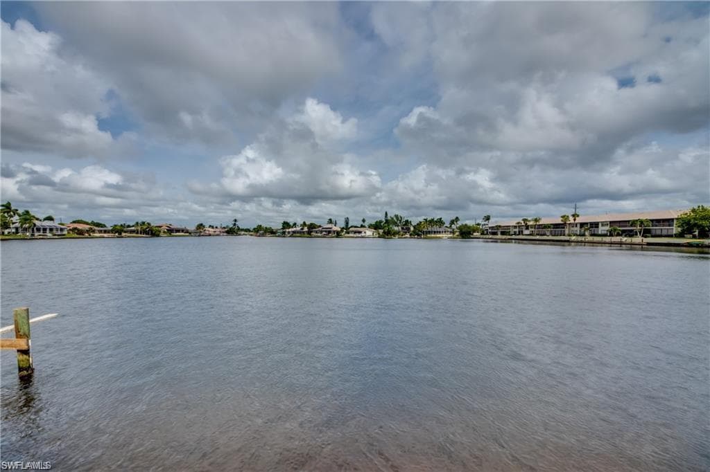 131 SW 47th TER 102 CAPE CORAL, FL 33914