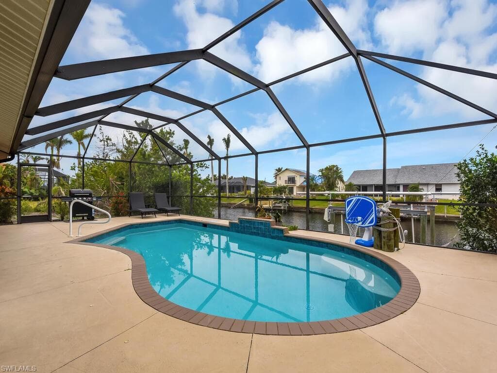 3404 SW 1st PL CAPE CORAL, FL 33914