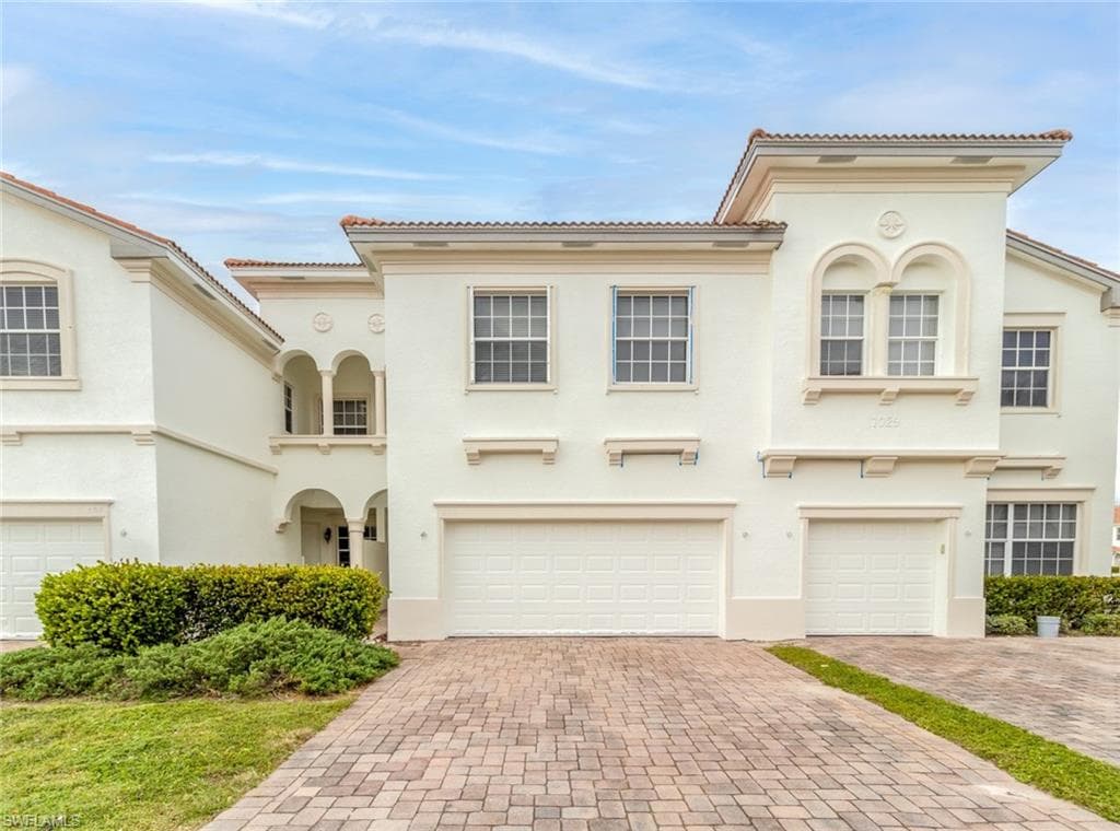 7005 Romana WAY 1705 NAPLES, FL 34119