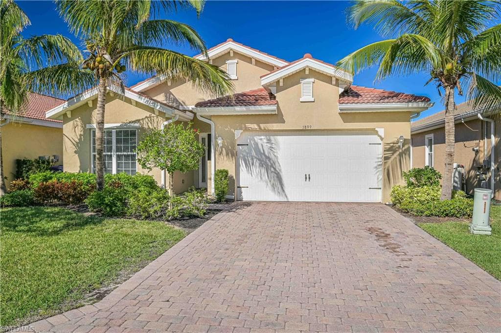 3899 Eldon ST FORT MYERS, FL 33916