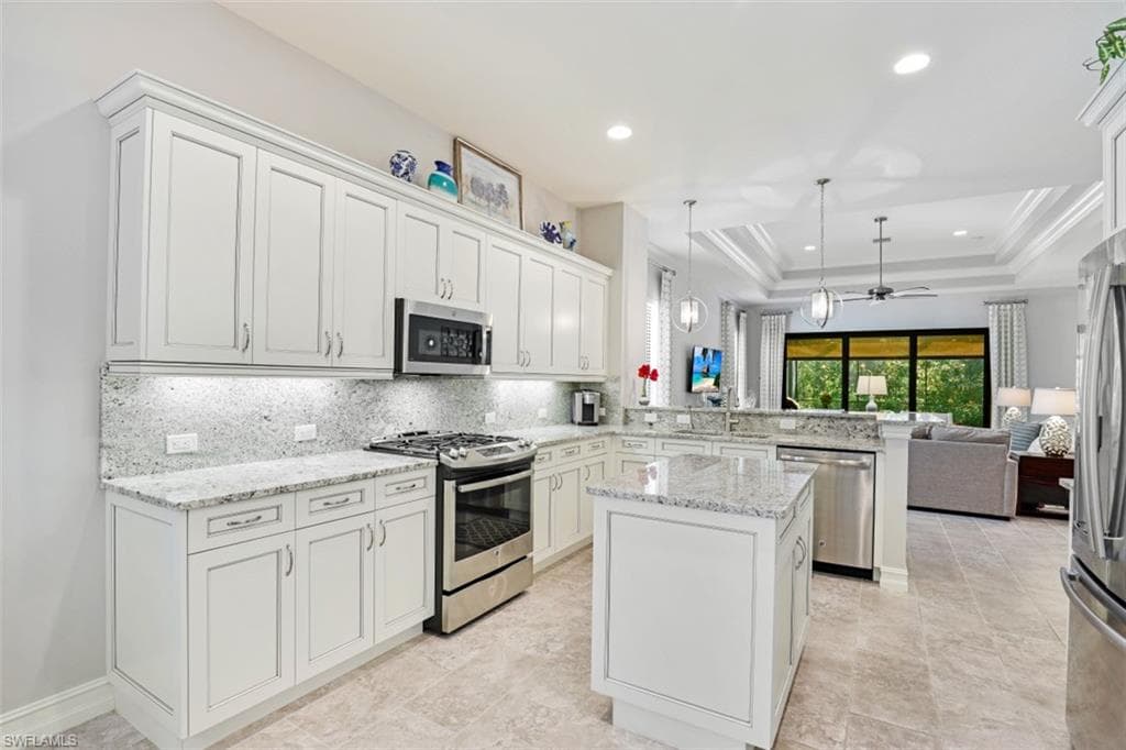 6616 Roma WAY NAPLES, FL 34113
