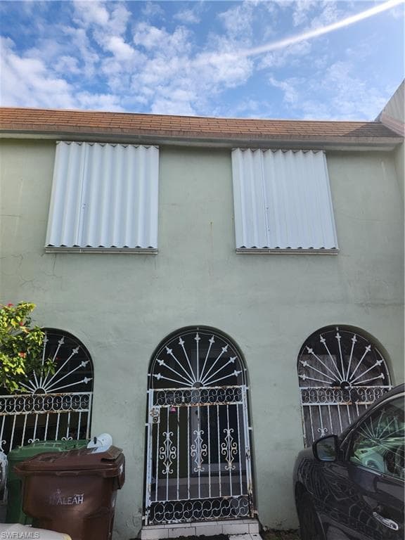 7015 W 2nd WAY HIALEAH, FL 33014