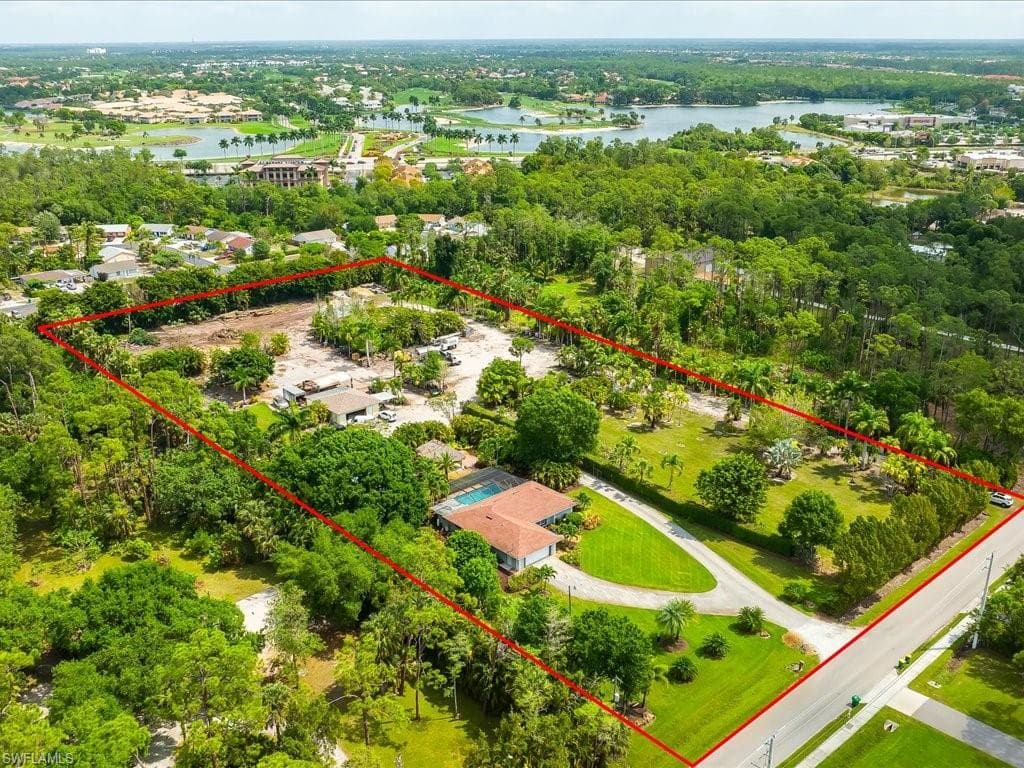 183 Price ST NAPLES, FL 34113