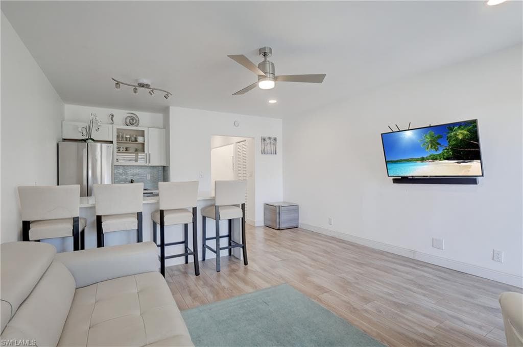 167 Collier BLVD L8 MARCO ISLAND, FL 34145