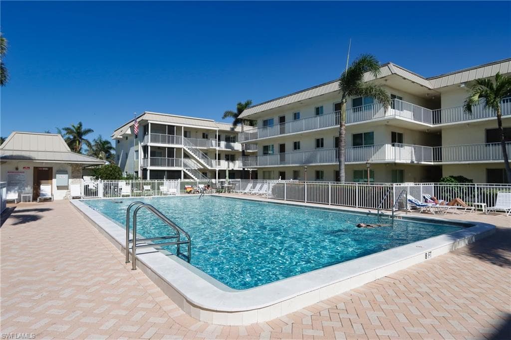 766 Central AVE 112 NAPLES, FL 34102