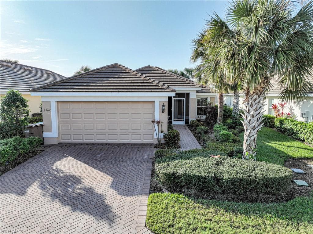 2542 Anguilla DR CAPE CORAL, FL 33991