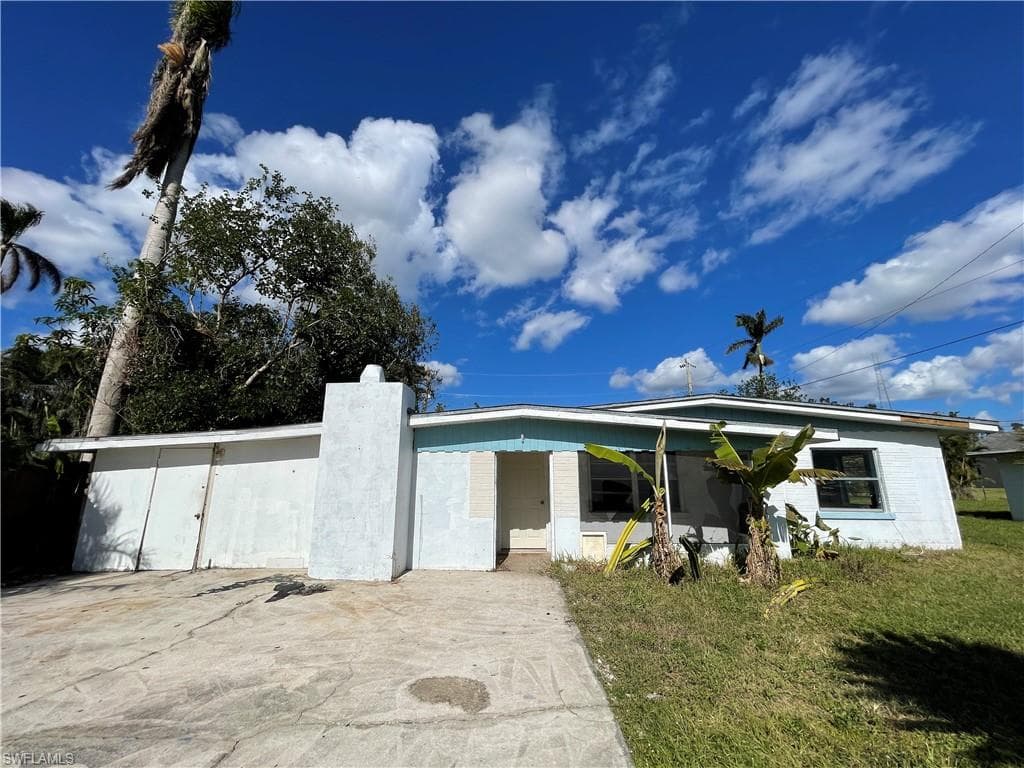 78 Victoria DR NORTH FORT MYERS, FL 33917