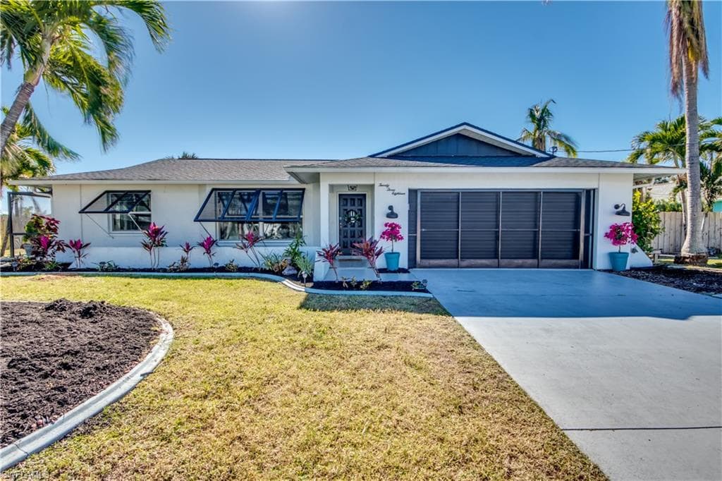2318 SE 16th ST CAPE CORAL, FL 33990