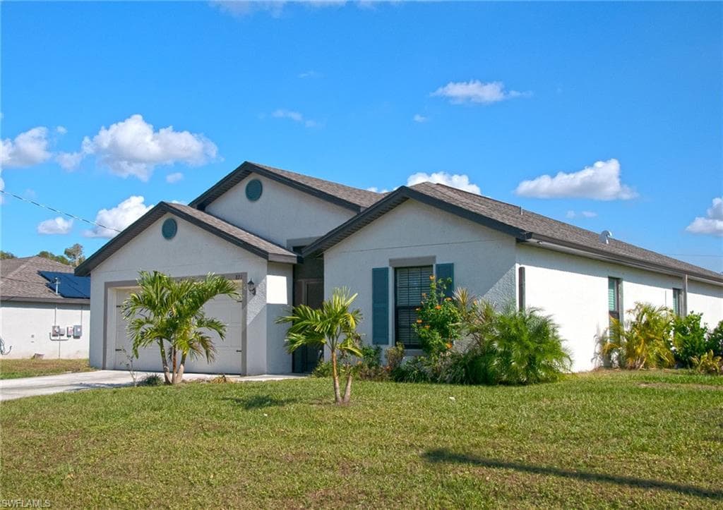 821 La Salle AVE FORT MYERS, FL 33913