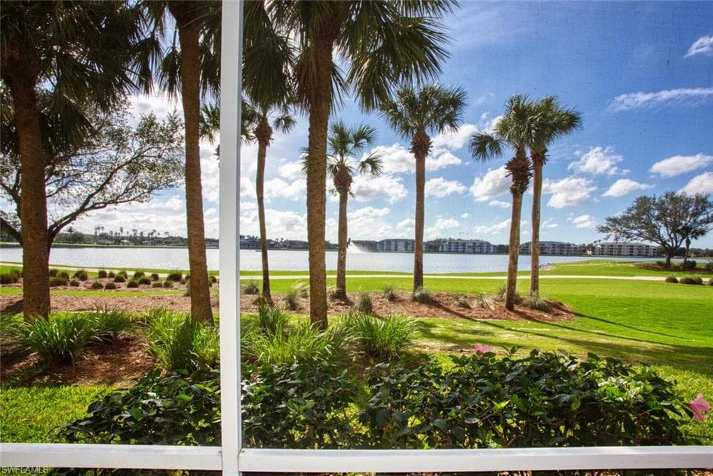8086 Queen Palm LN 313 FORT MYERS, FL 33966