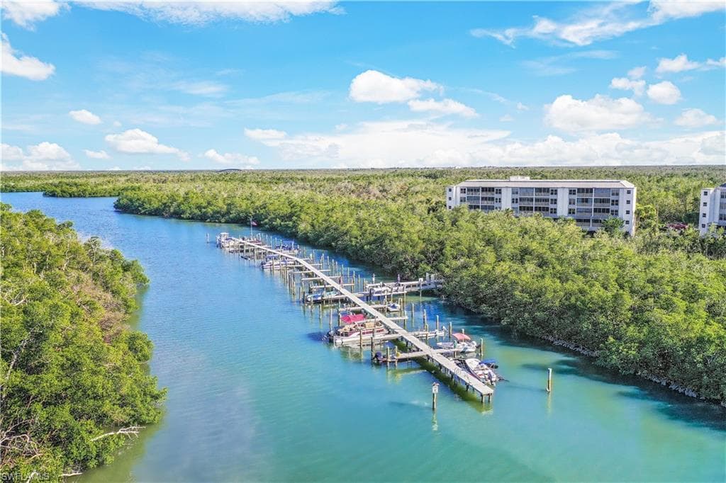 300 Stevens Landing DR C-203 MARCO ISLAND, FL 34145