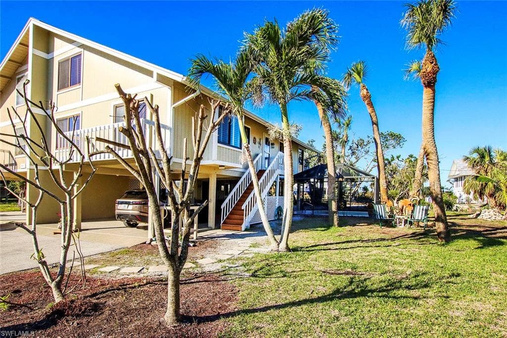 996 Greenwood CT N SANIBEL, FL 33957
