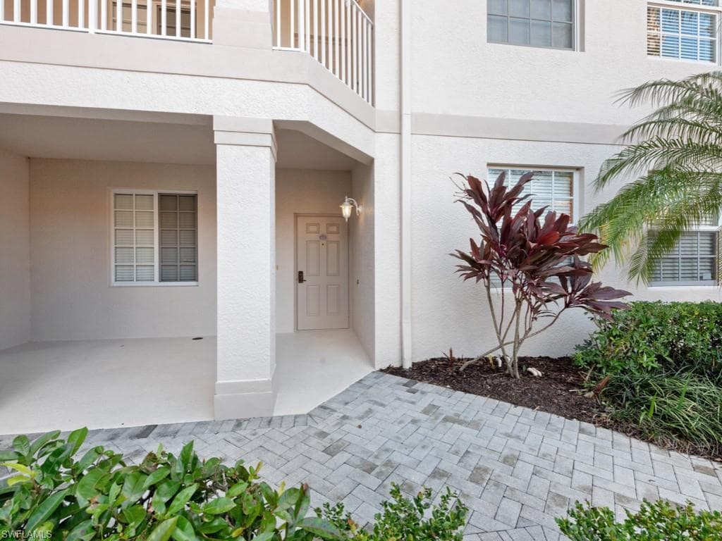 3988 Bishopwood CT E 6-102 NAPLES, FL 34114