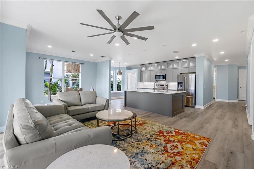 3300 Hamlet DR 2 NAPLES, FL 34105