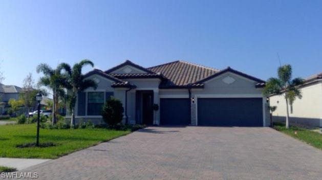 17673 Kinzie LN ESTERO, FL 33928