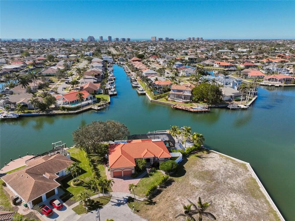 1710 Canary CT MARCO ISLAND, FL 34145