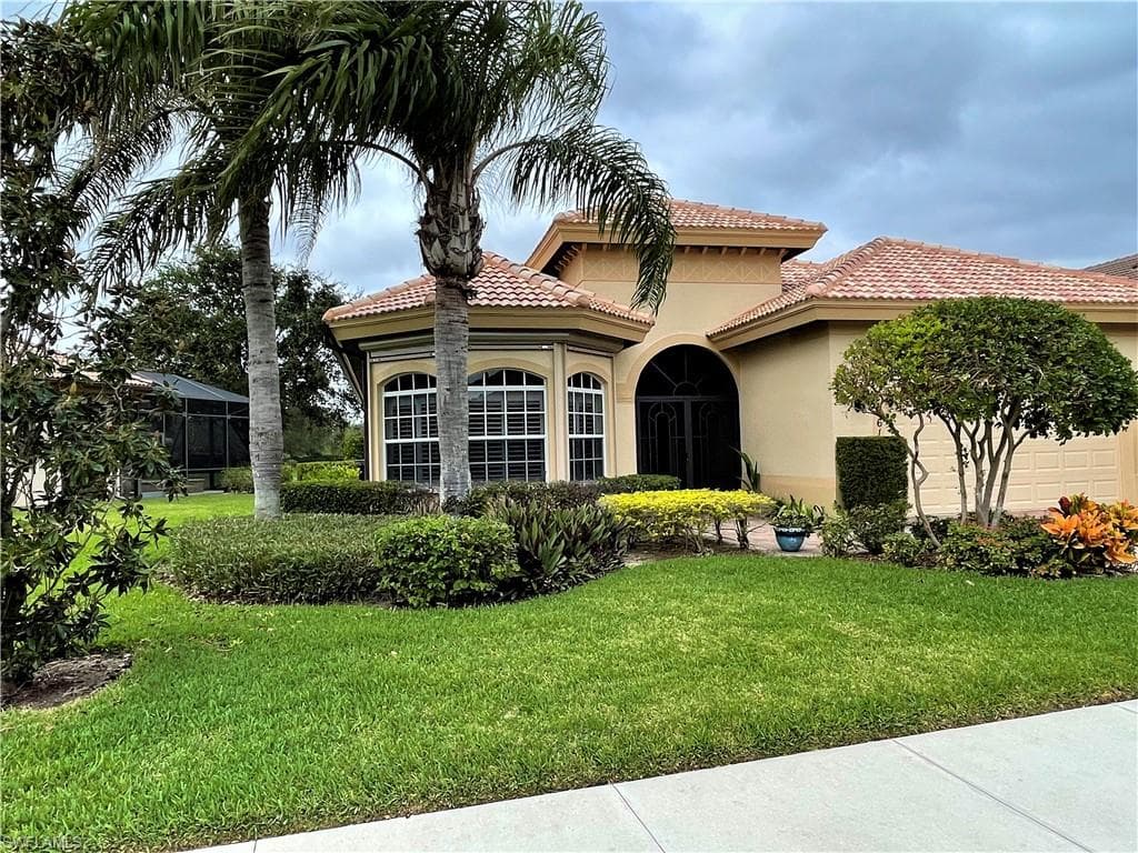6131 Dogleg DR NAPLES, FL 34113