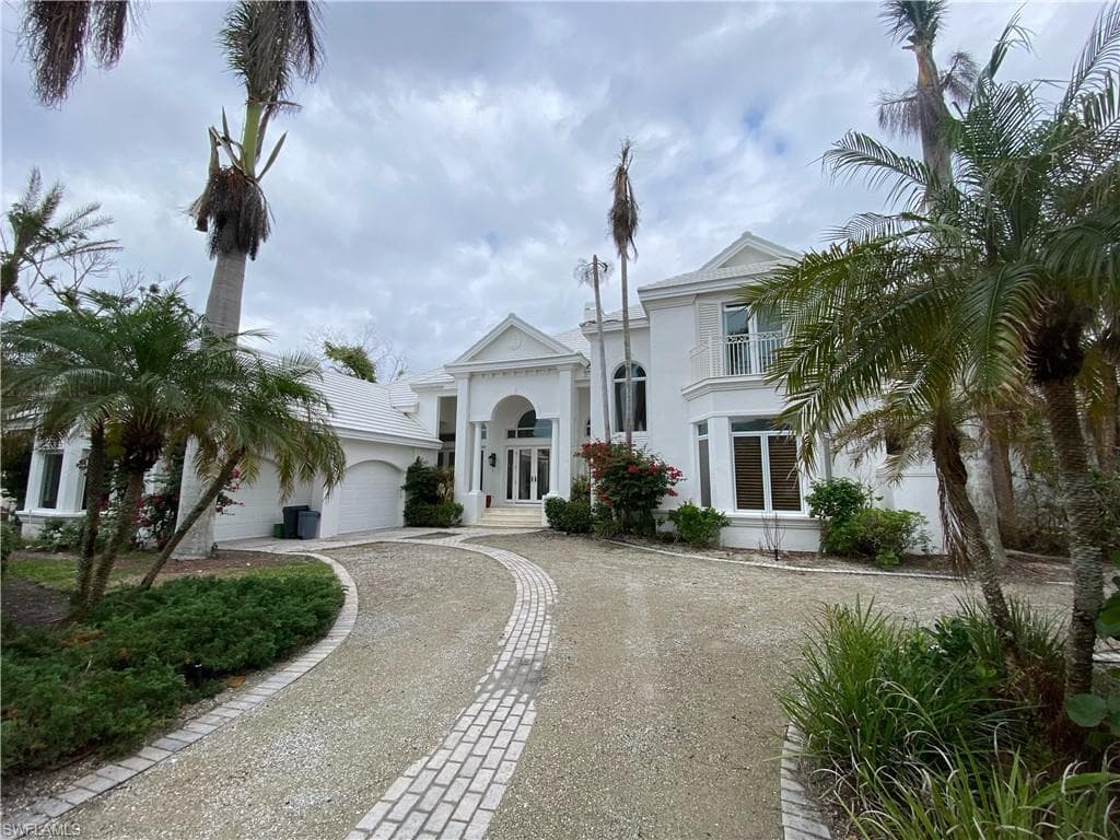 2402 Wulfert RD SANIBEL, FL 33957