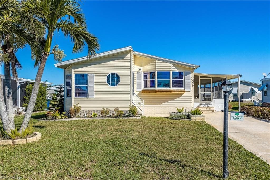 16259 Charleston AVE FORT MYERS, FL 33908