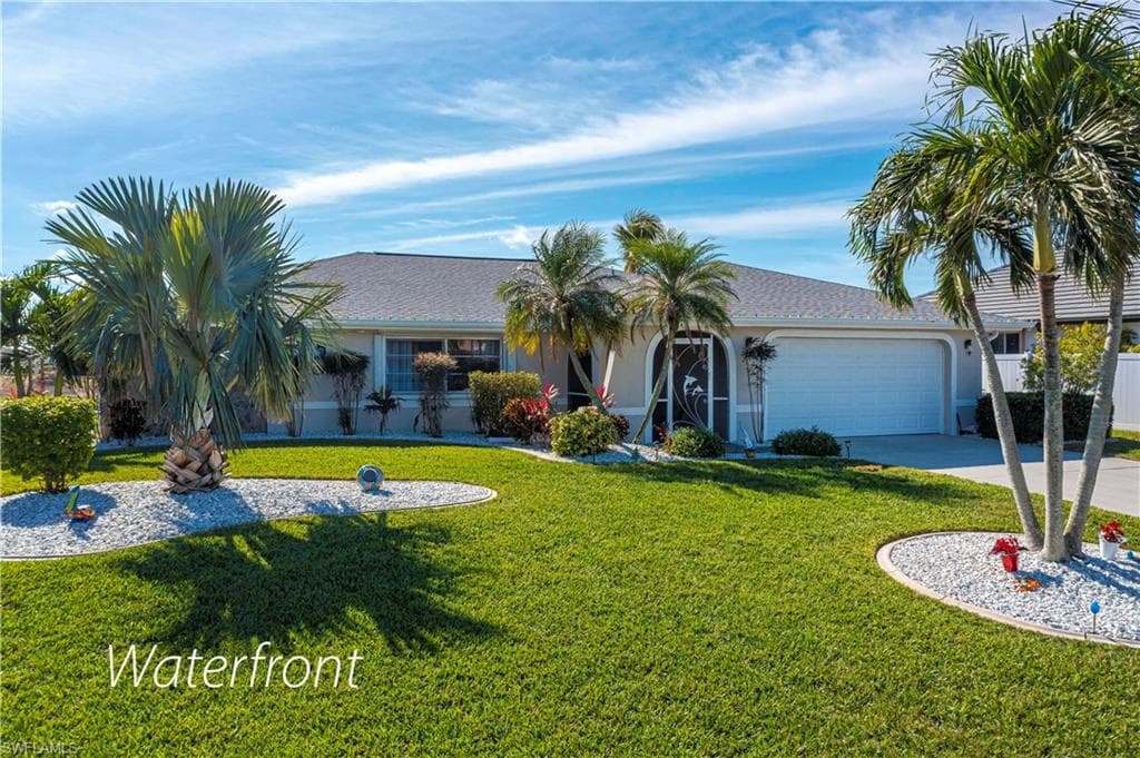 1006 SE 14th TER CAPE CORAL, FL 33990