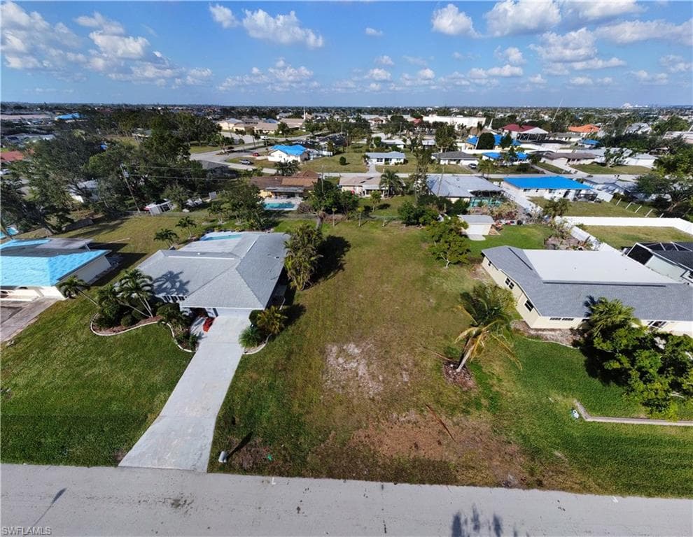 1519 SE 42nd TER CAPE CORAL, FL 33904