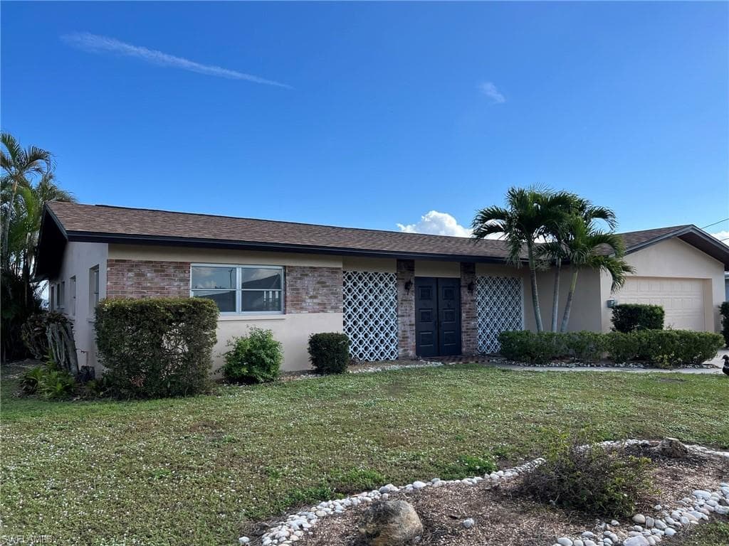 4530 Vinsetta AVE NORTH FORT MYERS, FL 33903
