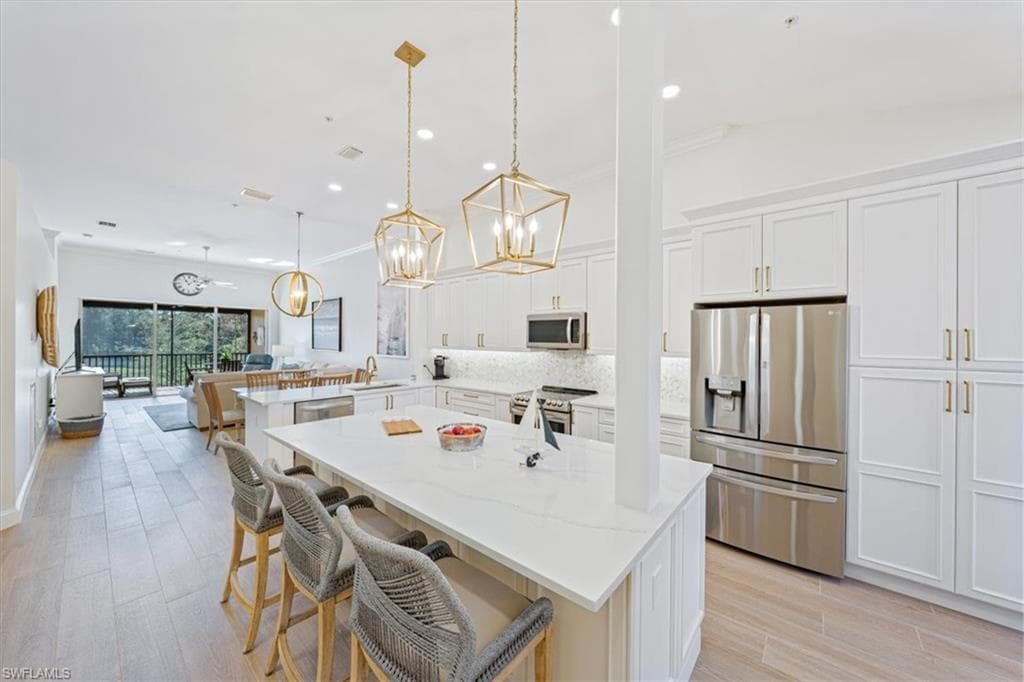 11061 Corsia Trieste WAY 203 BONITA SPRINGS, FL 34135