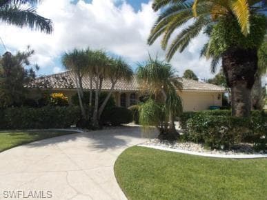 1100 Lincoln CT CAPE CORAL, FL 33904