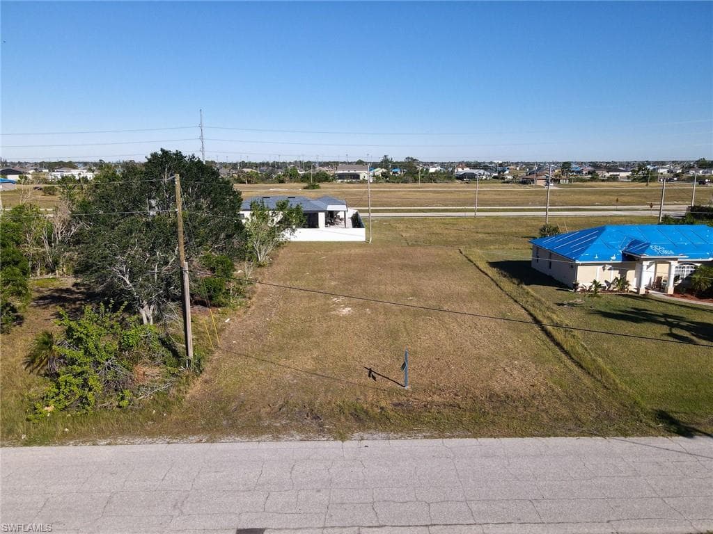 1621 NW 7th TER CAPE CORAL, FL 33993