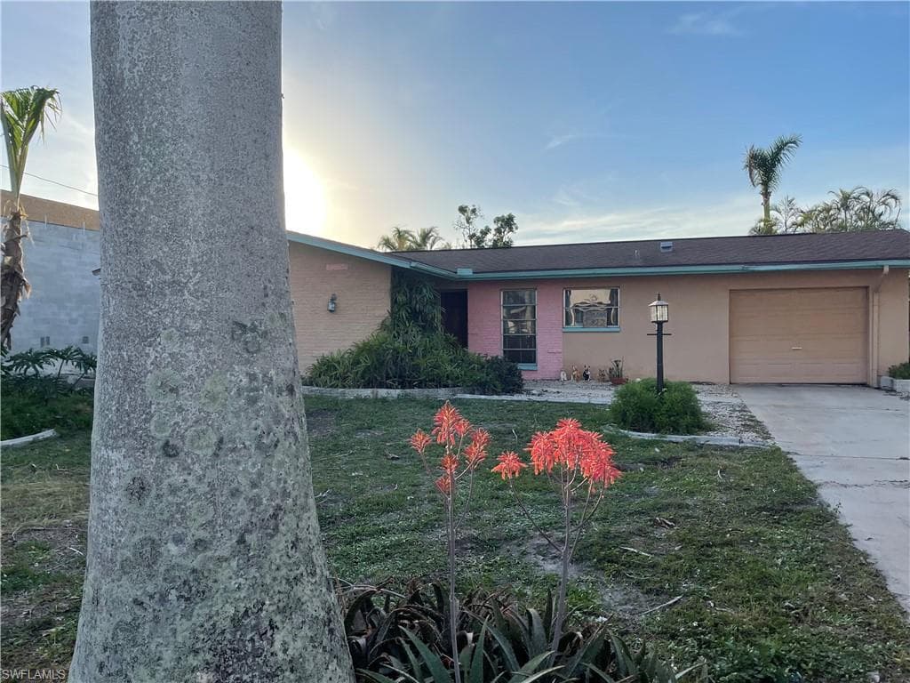 5322 Bayshore AVE CAPE CORAL, FL 33904