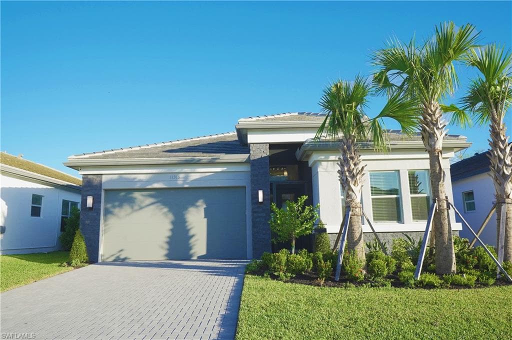 11315 Jacaranda DR NAPLES, FL 34120