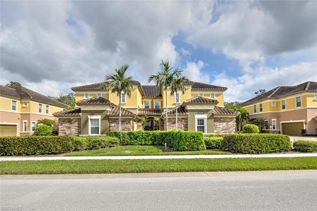 9536 Ironstone TER 9-202 NAPLES, FL 34120
