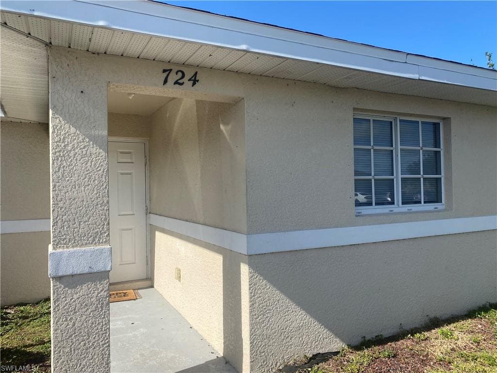 724 Hightower AVE S LEHIGH ACRES, FL 33973