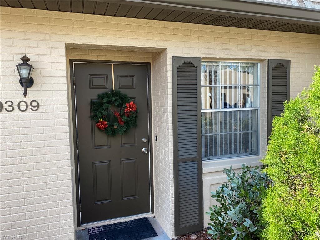 9309 Lennex LN 9309 FORT MYERS, FL 33919