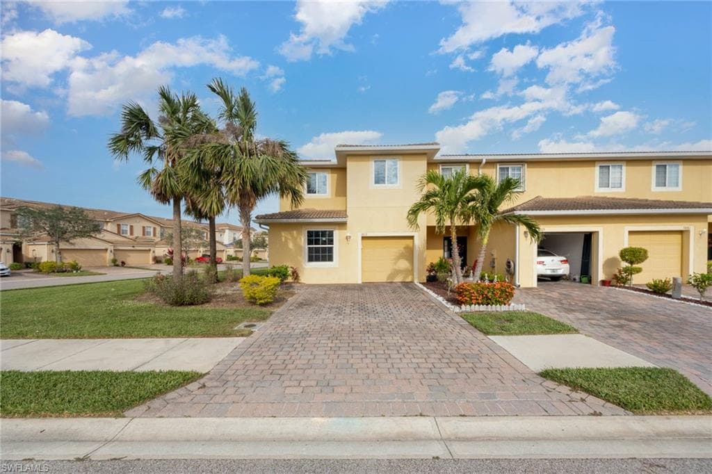 3877 Cherrybrook LOOP FORT MYERS, FL 33966