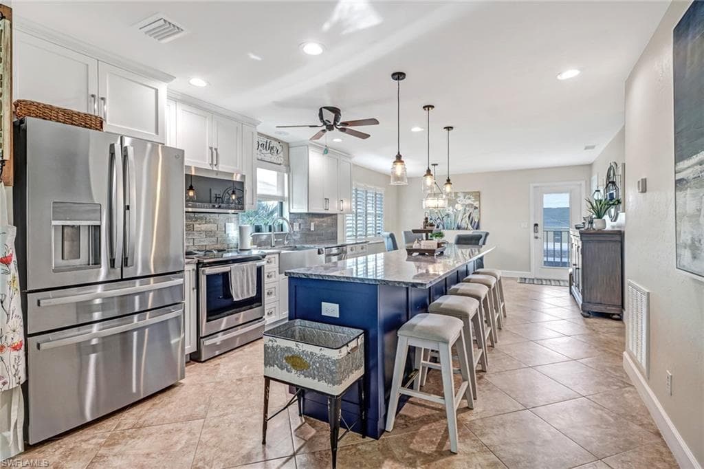 2133 SW Pine LN 4 CAPE CORAL, FL 33991