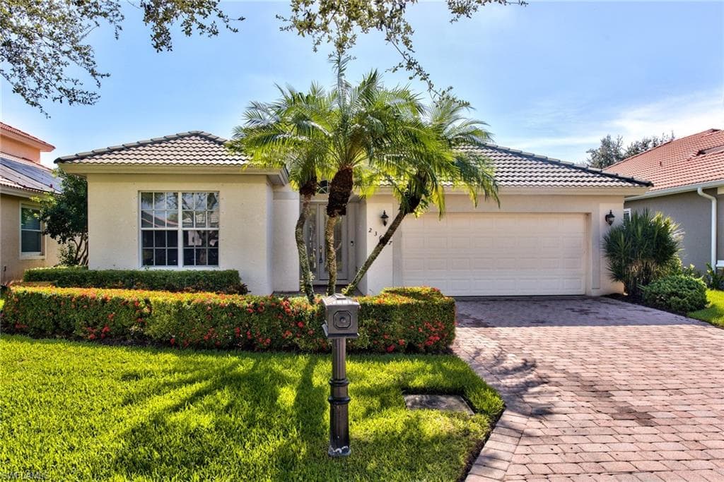 23647 Via Carino LN BONITA SPRINGS, FL 34135