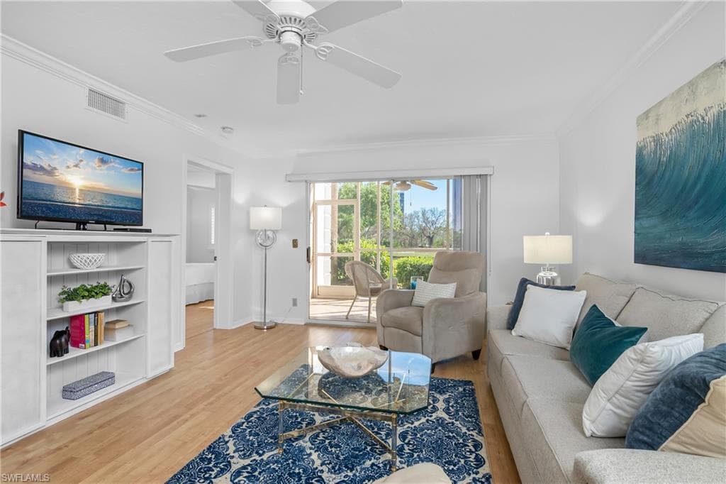 340 Horse Creek DR 103 NAPLES, FL 34110
