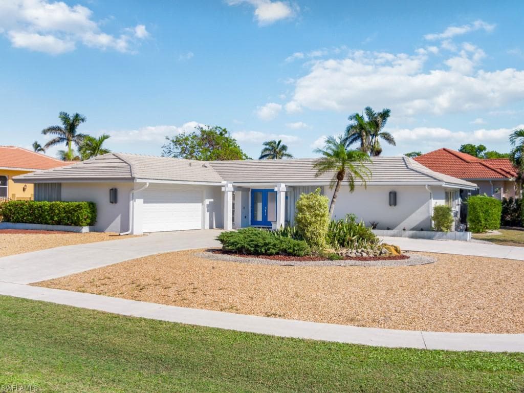 291 Flamingo CIR MARCO ISLAND, FL 34145