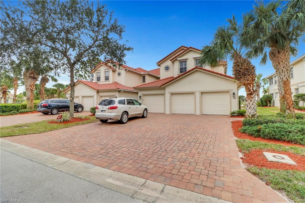 16640 Crownsbury WAY 102 FORT MYERS, FL 33908