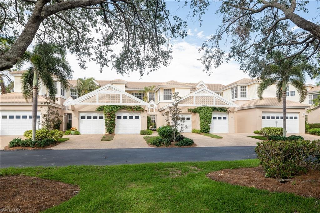 25150 Goldcrest DR 723 BONITA SPRINGS, FL 34134