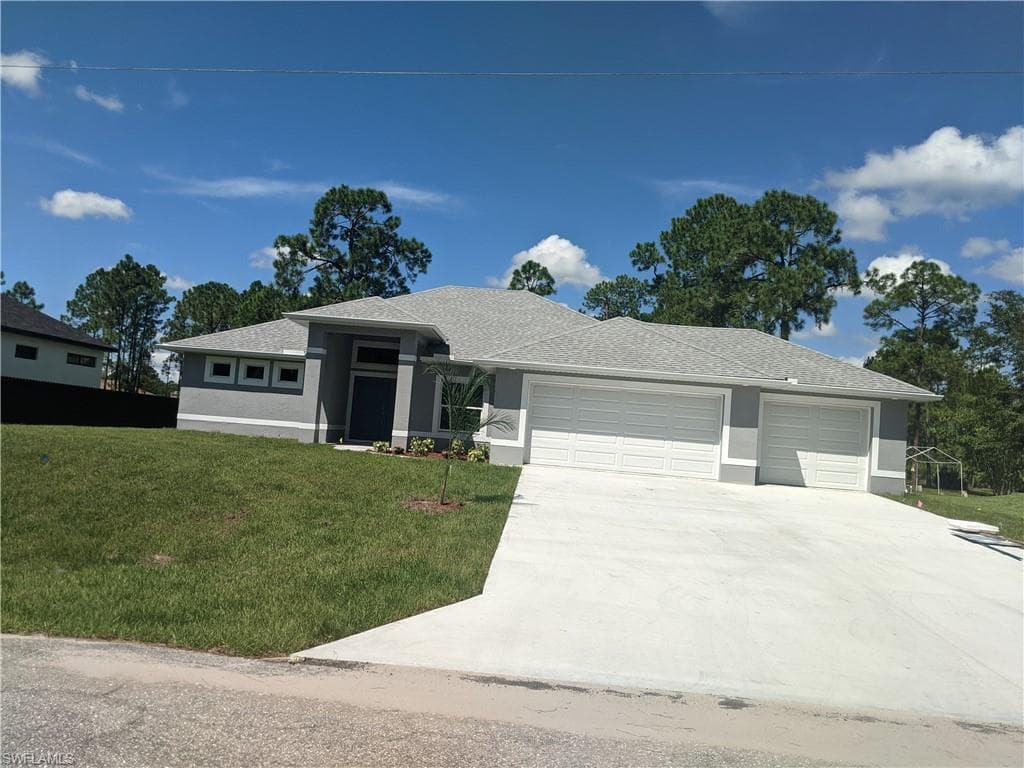 615 North AVE LEHIGH ACRES, FL 33972